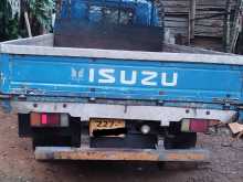https://riyasewana.com/uploads/isuzu-elf-350-1992-2110015912522.jpg