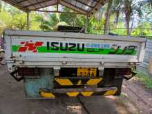 https://riyasewana.com/uploads/isuzu-elf-350-1993-1214214612103.jpg