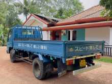 https://riyasewana.com/uploads/isuzu-elf-350-1995-2612150012404.jpg
