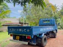 https://riyasewana.com/uploads/isuzu-elf-350-1995-2612150012713.jpg