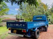 https://riyasewana.com/uploads/isuzu-elf-350-1995-713474112033.jpg