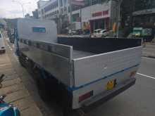 https://riyasewana.com/uploads/isuzu-elf-350-2000-1822592812863.jpg