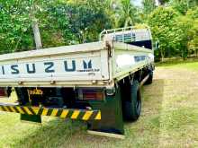 https://riyasewana.com/uploads/isuzu-elf-350-2003-210470312943.jpg