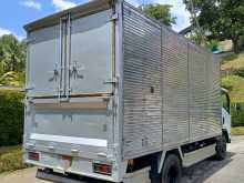 https://riyasewana.com/uploads/isuzu-elf-350-2014-719004612572.jpg