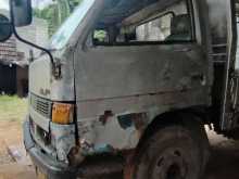 https://riyasewana.com/uploads/isuzu-elf-350-251437264052.jpg