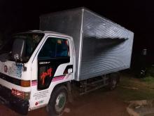 Isuzu Elf 350 Full Body 1983 Lorry