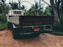 https://riyasewana.com/uploads/isuzu-elf-350-4727406644.jpg