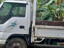 Isuzu ELF 350 NPR72L 2004 Lorry