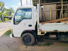 https://riyasewana.com/uploads/isuzu-elf-350-91941106684.jpg