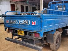 Isuzu ELF 1980 Lorry