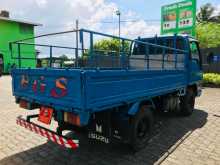 https://riyasewana.com/uploads/isuzu-elf-6170647665.jpg