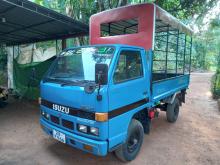 Isuzu ELF 1983 Lorry