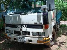 Isuzu ELF 1980 Lorry