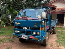 Isuzu ELF 1980 Lorry