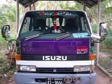 Isuzu ELF 1990 Lorry