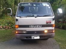 https://riyasewana.com/uploads/isuzu-elf-9751336506.jpg