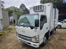 Isuzu ELF Freezer 10.5 Feet 2010 Lorry
