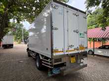 https://riyasewana.com/uploads/isuzu-elf-freezer-2013-98120112792.jpg