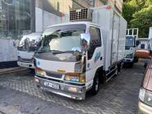 Isuzu Elf Nhr 2004 Lorry
