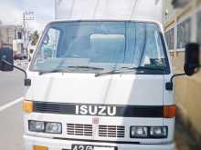 Isuzu ELF NKR Single Wheel 1984 Lorry