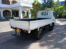 https://riyasewana.com/uploads/isuzu-elf-nkr-2001-2510141212503.jpg