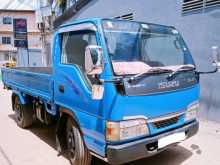 Isuzu ELF NkR 250 2002 Lorry