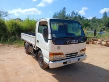 Isuzu Elf NKR 2001 Lorry