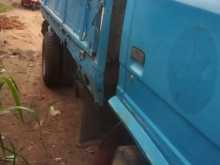 https://riyasewana.com/uploads/isuzu-elf-nkr-22114041972.jpg