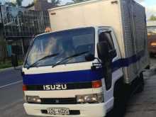 Isuzu ELF NKR 58E FULL BODY BOX 10.5 FT 1999 Lorry