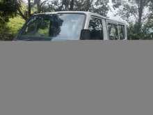 https://riyasewana.com/uploads/isuzu-elf-route-315213822603.jpg