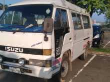 Isuzu ELF 1983 Van