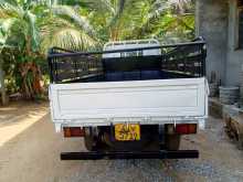 Isuzu ELF 150 1986 Lorry