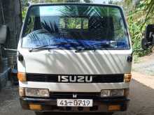 https://riyasewana.com/uploads/isuzu-elf150-1986-320460512213.jpg