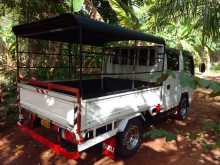 https://riyasewana.com/uploads/isuzu-elf150-61012424843.jpg