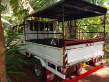 https://riyasewana.com/uploads/isuzu-elf150-61012424862.jpg