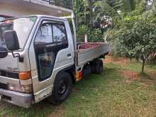 https://riyasewana.com/uploads/isuzu-elf250-10950304093.jpg