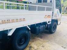 https://riyasewana.com/uploads/isuzu-elf250-1616142622503.jpg