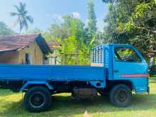 https://riyasewana.com/uploads/isuzu-elf250-1976-715122712222.jpg