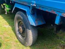 https://riyasewana.com/uploads/isuzu-elf250-1976-715122712884.jpg