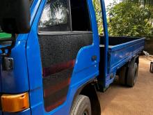 Isuzu ELF 250 1981 Lorry