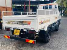 https://riyasewana.com/uploads/isuzu-elf250-218210222983.jpg