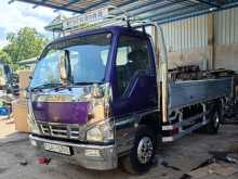 Isuzu ELF 250 NARROW FACE 14.5FT 2005 Lorry