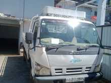 https://riyasewana.com/uploads/isuzu-elf350-2007-168271412414.jpg