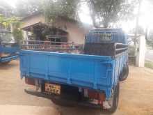 https://riyasewana.com/uploads/isuzu-esusu-150-1986-1113455412683.jpg