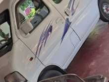 Isuzu Every 2000 Van