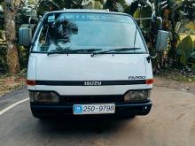Isuzu Fargo 1996 Van