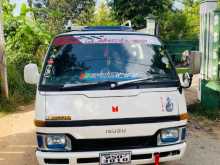 Isuzu Fargo 1993 Van