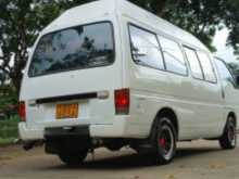 https://riyasewana.com/uploads/isuzu-fargo-1982-297451212992.jpg