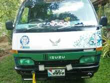 Isuzu Fargo 1985 Van