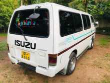 https://riyasewana.com/uploads/isuzu-fargo-1985-56385312363.jpg
